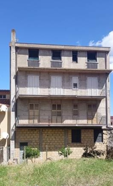 casa indipendente in vendita a Pietraperzia