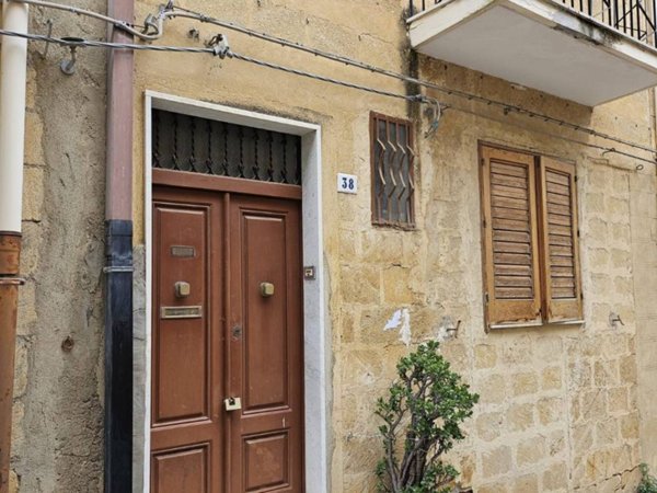 casa indipendente in vendita a Pietraperzia