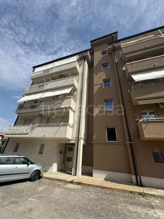 appartamento in vendita a Pietraperzia