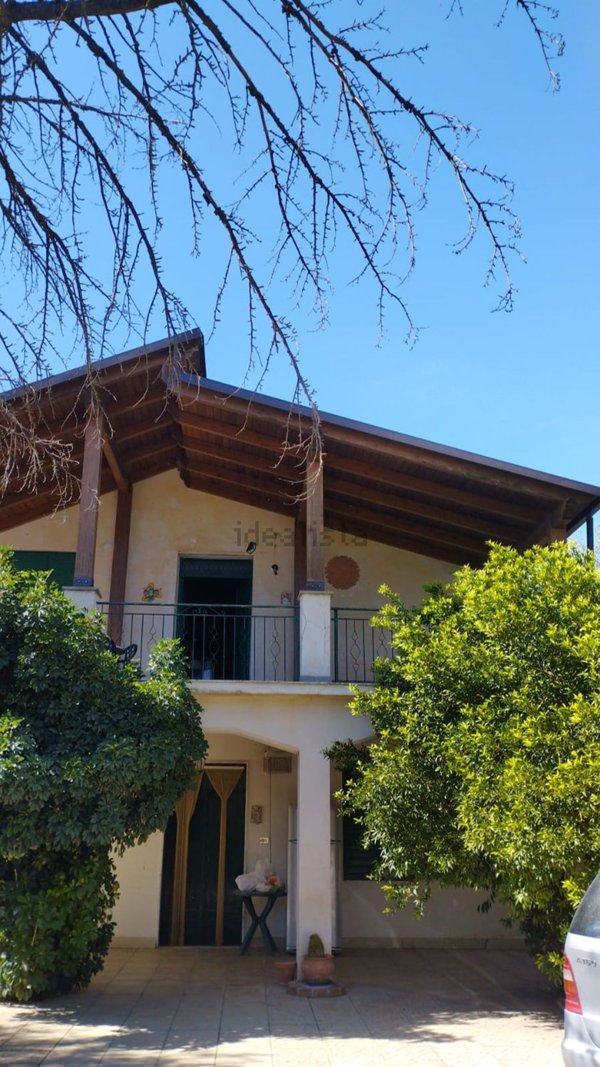 casa indipendente in vendita a Pietraperzia
