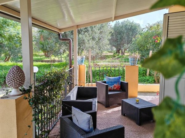 casa indipendente in vendita a Pietraperzia