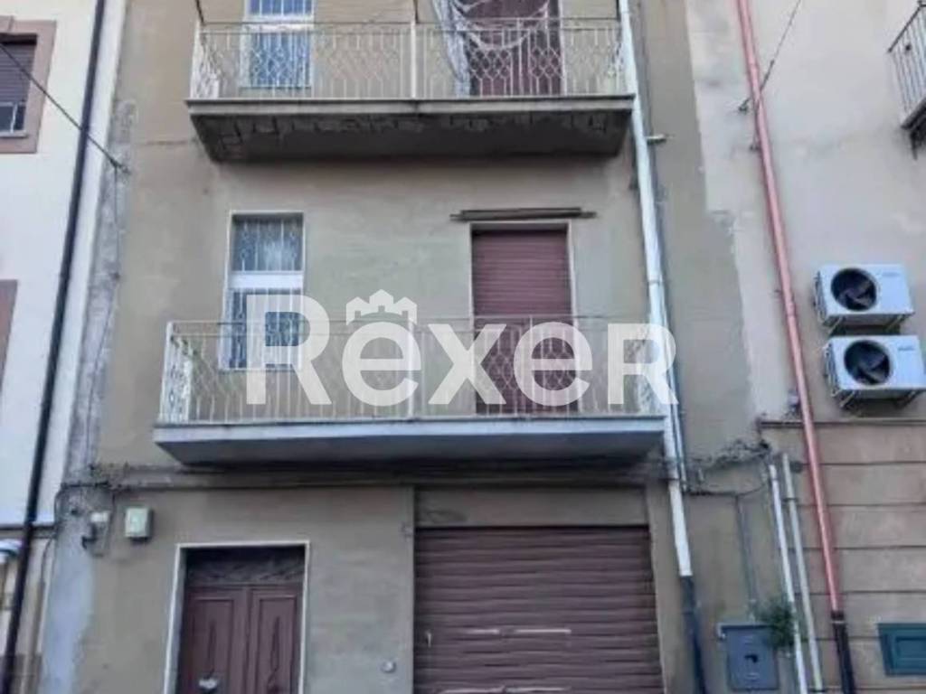 casa indipendente in vendita a Pietraperzia