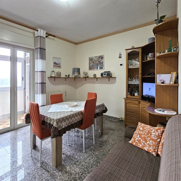 appartamento in vendita a Regalbuto