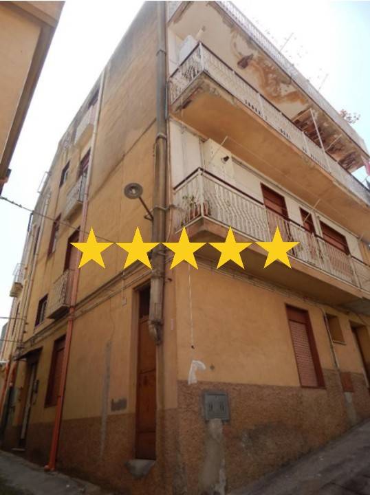 appartamento in vendita a Regalbuto