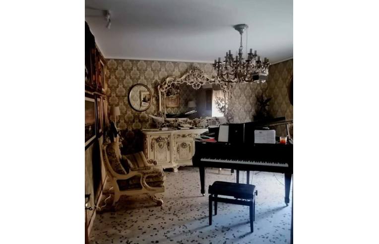 appartamento in vendita a Regalbuto