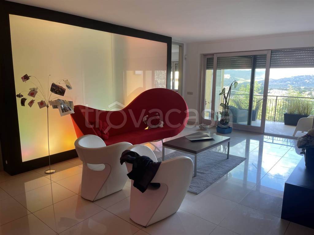 appartamento in vendita a Regalbuto