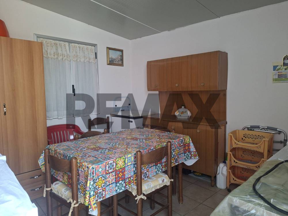 casa indipendente in vendita a Regalbuto