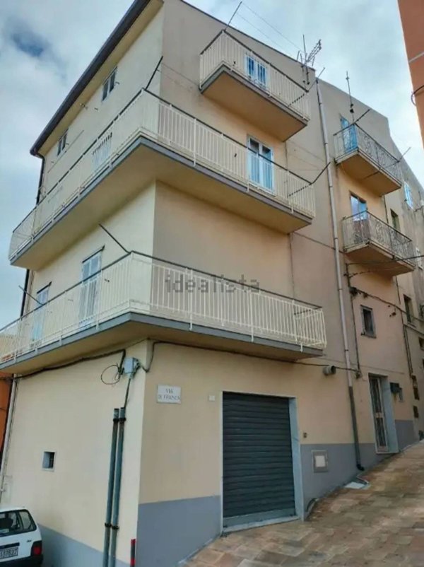 casa indipendente in vendita a Troina