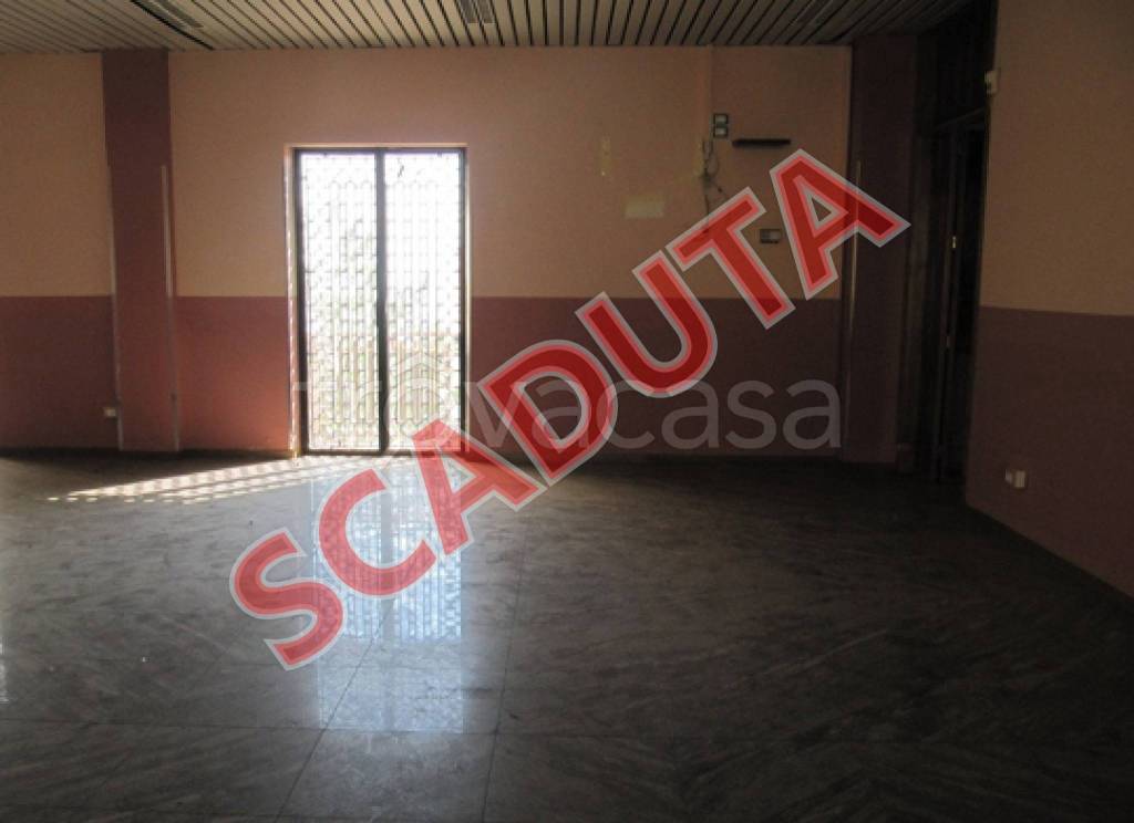 negozio in vendita a Troina