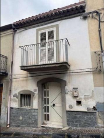 pentavano in vendita a Troina