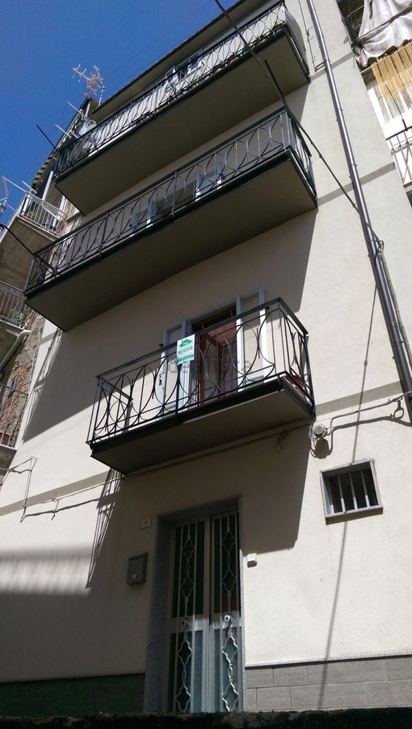 casa indipendente in vendita a Troina