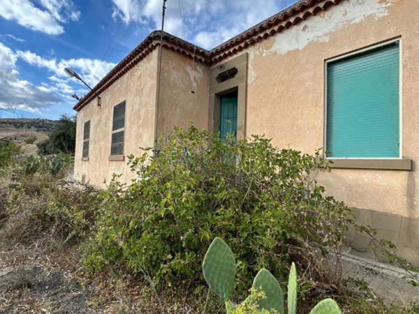 intera palazzina in vendita a Troina