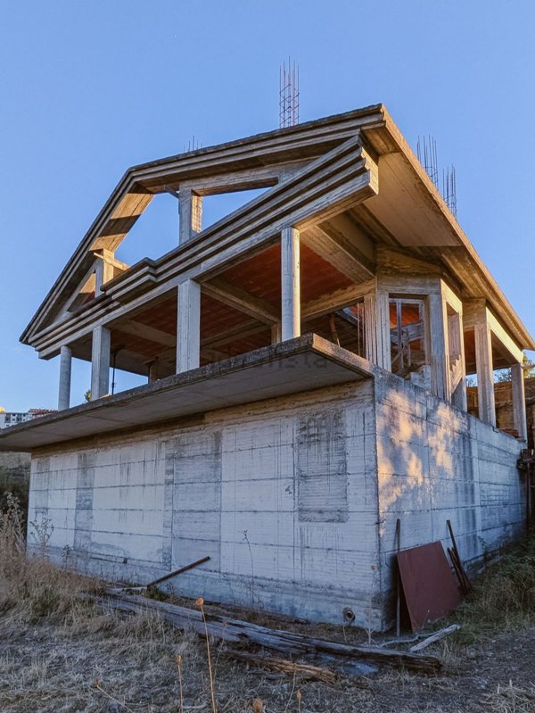 casa indipendente in vendita a Troina