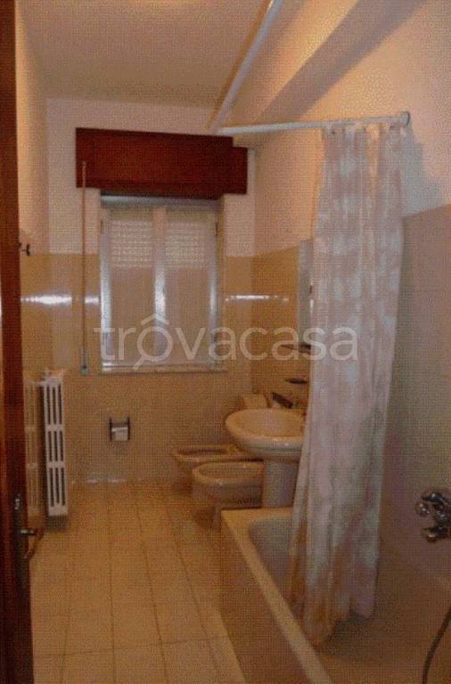 locale commerciale in vendita a Troina