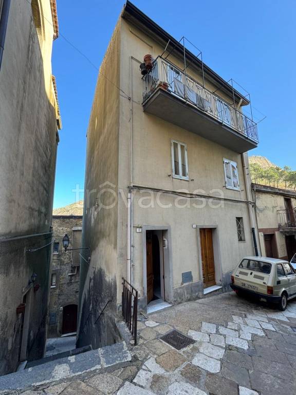 casa indipendente in vendita a Troina