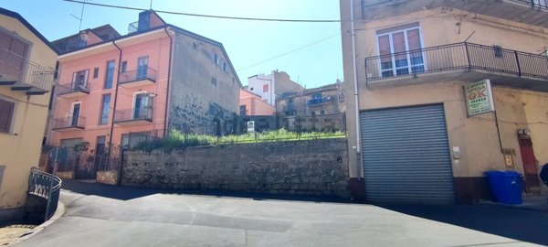 terreno edificabile in vendita a Troina