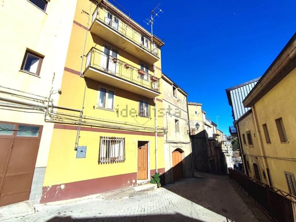 casa indipendente in vendita a Troina