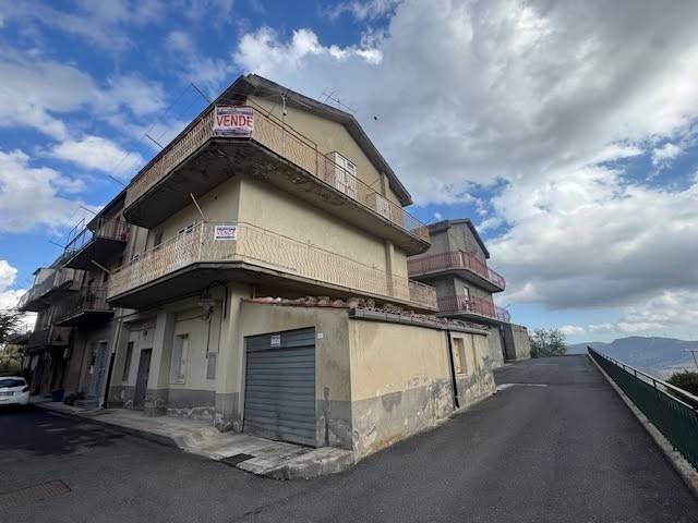 casa indipendente in vendita a Troina