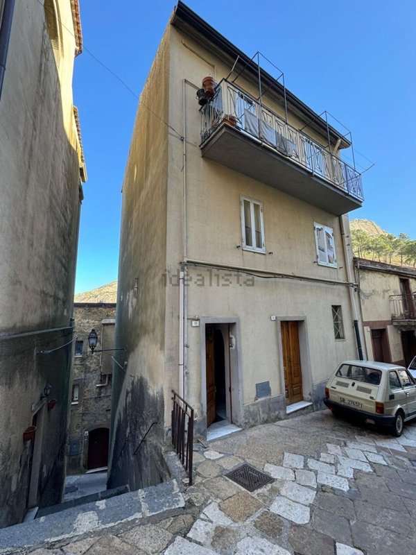 casa indipendente in vendita a Troina