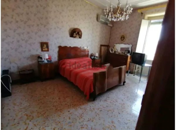 appartamento in vendita a Valguarnera Caropepe