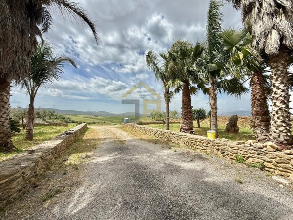 villetta a schiera in vendita a Valguarnera Caropepe