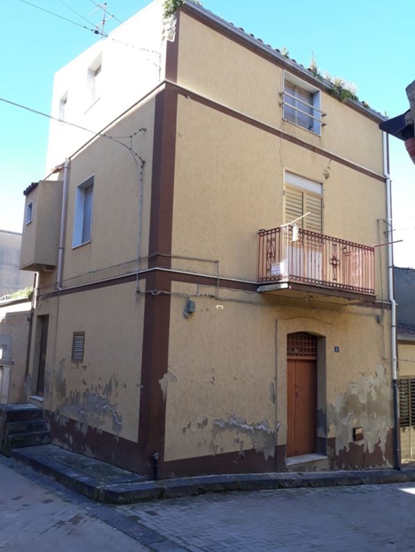 casa indipendente in vendita a Villarosa