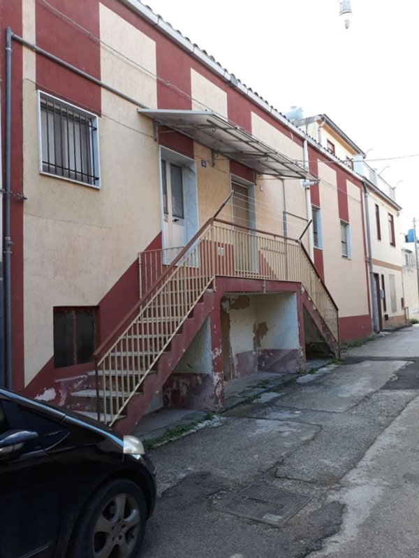 casa indipendente in vendita a Villarosa