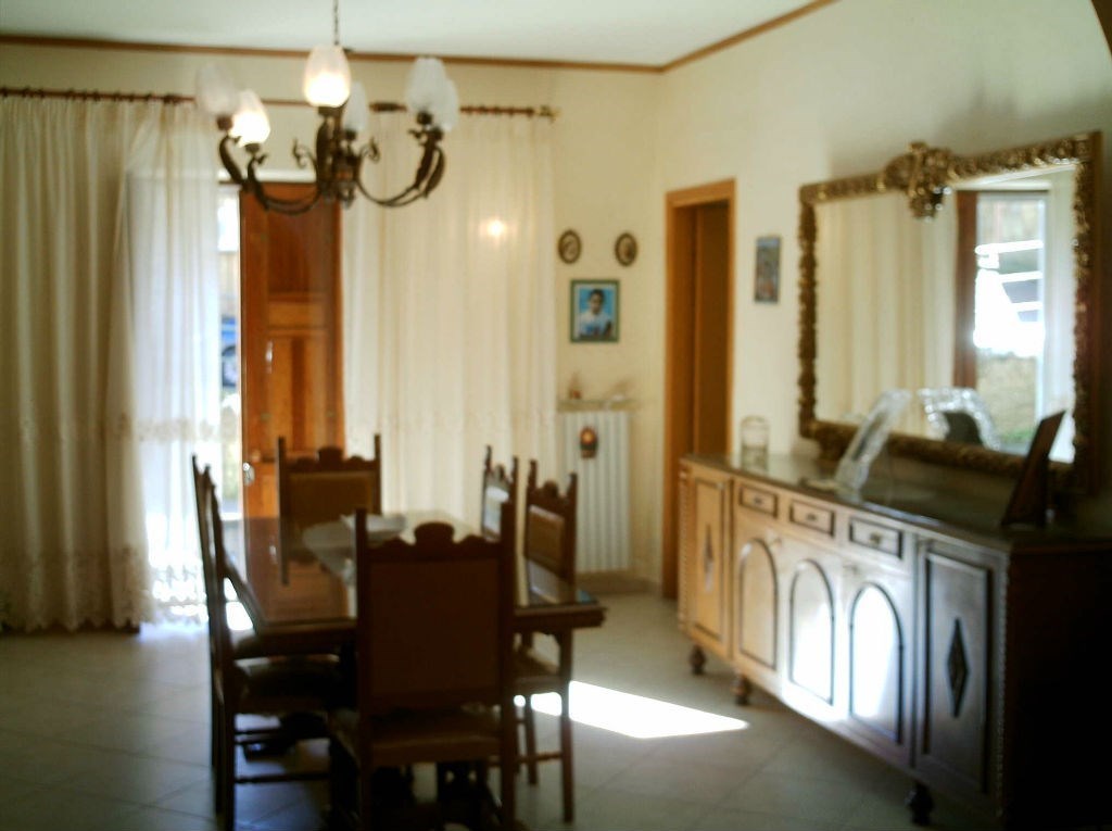 casa indipendente in vendita a Villarosa