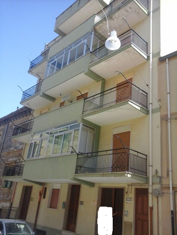 appartamento in vendita a Villarosa