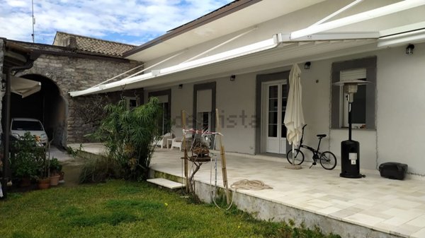 casa indipendente in vendita ad Aci Bonaccorsi