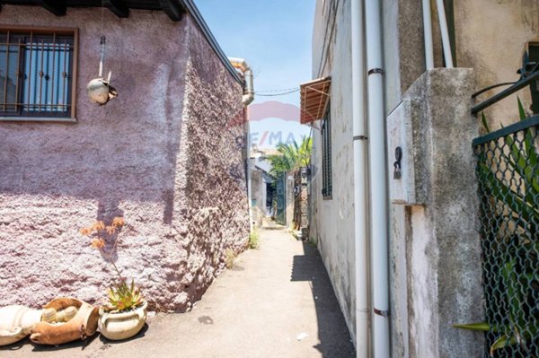 casa indipendente in vendita ad Aci Bonaccorsi