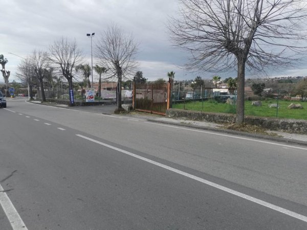 negozio in vendita ad Aci Bonaccorsi