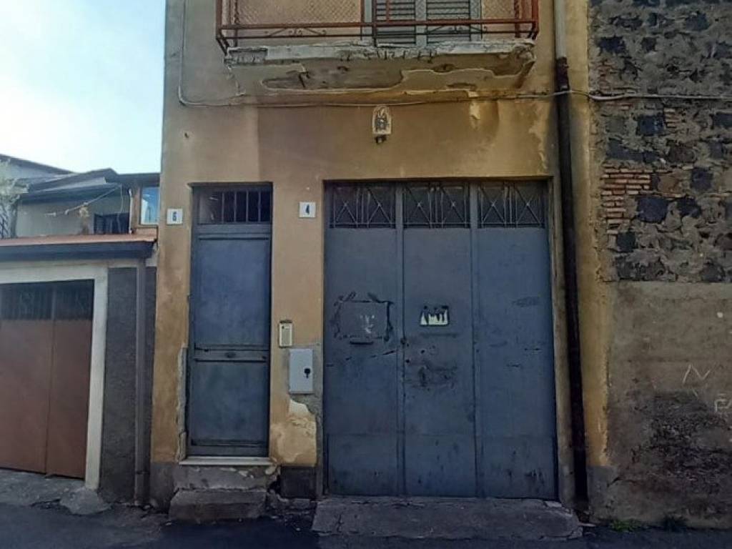 casa indipendente in vendita ad Aci Bonaccorsi