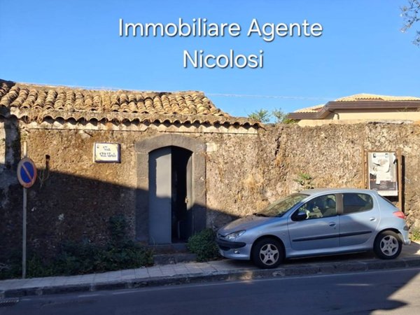 casa indipendente in vendita ad Aci Bonaccorsi