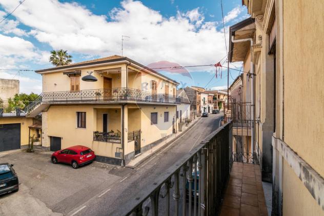 casa indipendente in vendita ad Aci Bonaccorsi