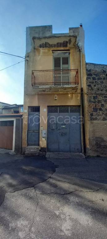 casa indipendente in vendita ad Aci Bonaccorsi