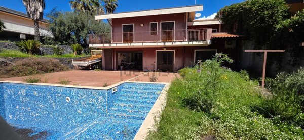 casa indipendente in vendita ad Aci Bonaccorsi