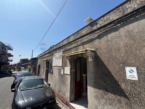 negozio in vendita ad Aci Bonaccorsi