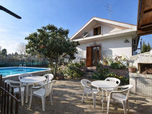 casa indipendente in vendita ad Aci Bonaccorsi