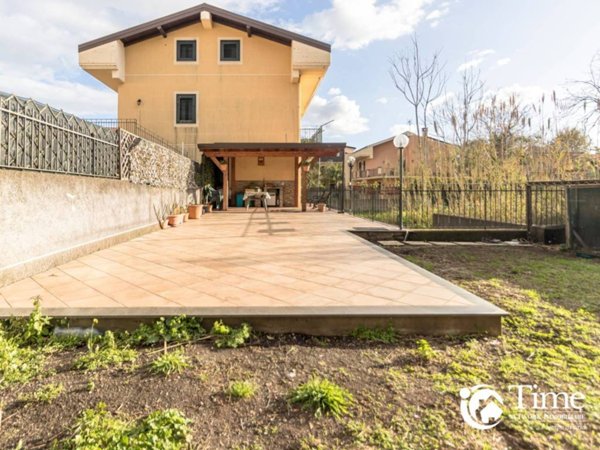 appartamento in vendita ad Aci Bonaccorsi