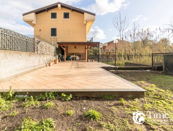 appartamento in vendita ad Aci Bonaccorsi