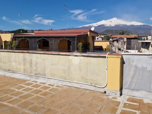 casa indipendente in vendita ad Aci Bonaccorsi