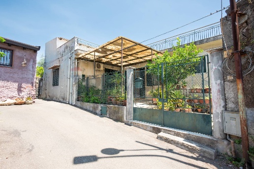 casa indipendente in vendita ad Aci Bonaccorsi