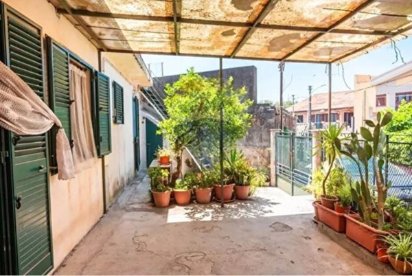 casa indipendente in vendita ad Aci Bonaccorsi