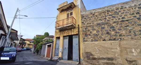 appartamento in vendita ad Aci Bonaccorsi