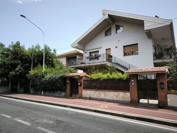 appartamento in vendita ad Aci Bonaccorsi