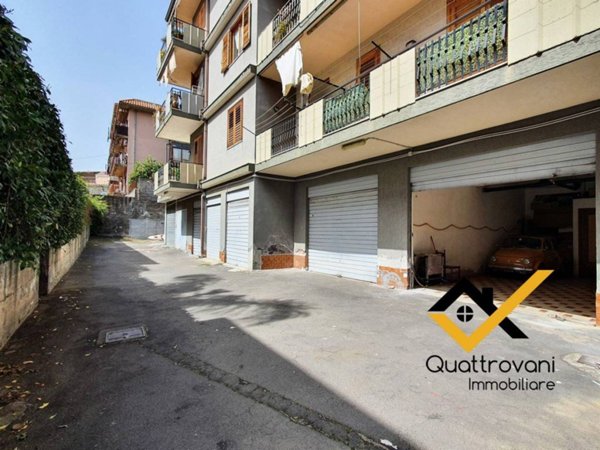 villa in vendita ad Aci Castello in zona Ficarazzi