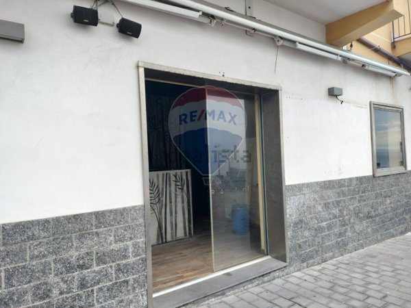 villa in vendita ad Aci Castello