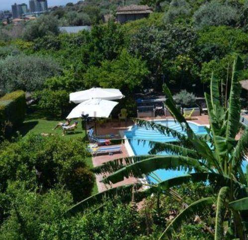 villa in vendita ad Aci Castello