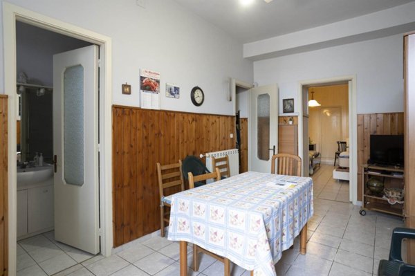 casa indipendente in vendita ad Aci Castello in zona Ficarazzi